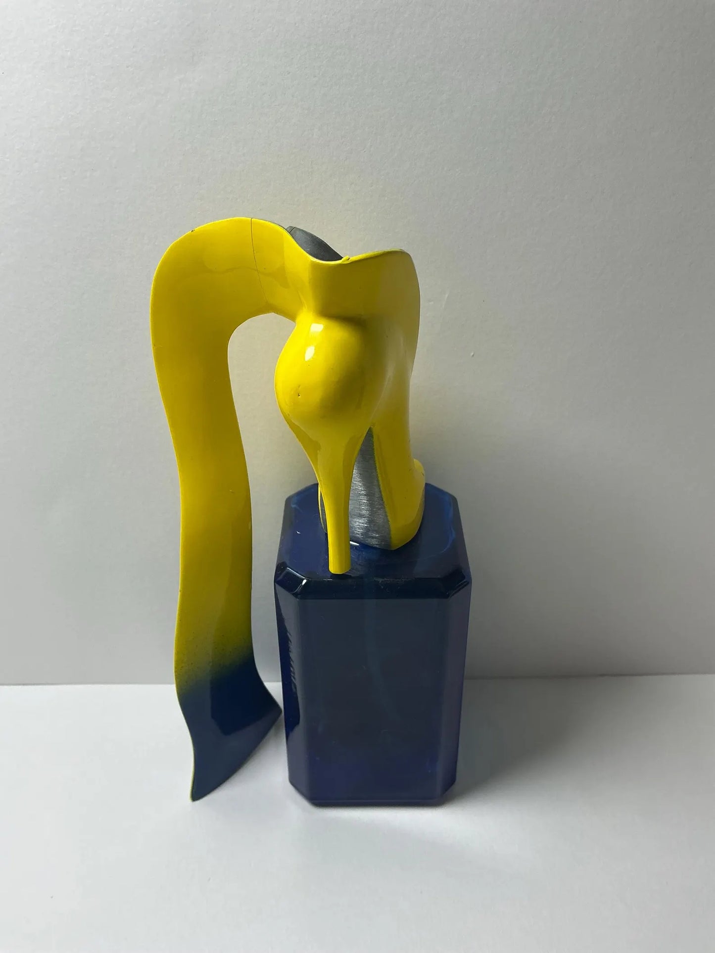 Allen Jones signed sculpture "Les Beaux Arts" limited edition bronze sculpture perfume 1993, very rare
